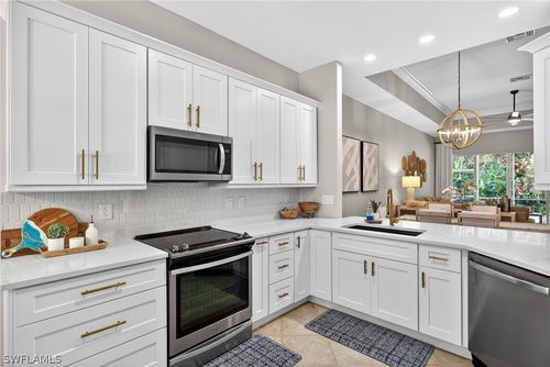 2-8180 Sanctuary Dr, NAPLES, FL, 34104-5961 | Card Image
