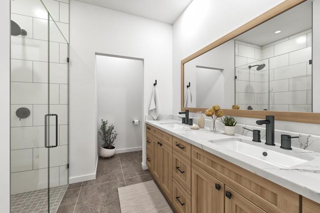 20-LEFT - 561 Pioneer Court, Condo with 2 bedrooms, 2 bathrooms and null parking in Dousman WI | Image 9