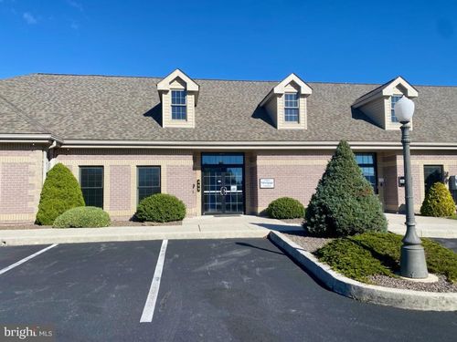 409 Phoenix Dr, CHAMBERSBURG, PA, 17201-4534 | Card Image