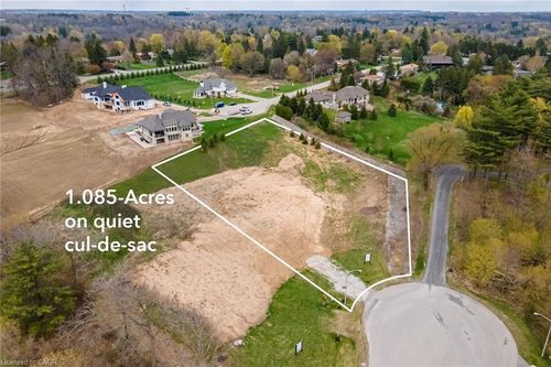 21 Hauser Place, Flamborough, ON, L9H5A4 | Card Image