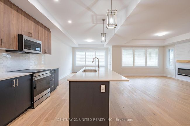 323 Mullighan Gdns, House other with 4 bedrooms, 4 bathrooms and 2 parking in Peterborough ON | Image 18
