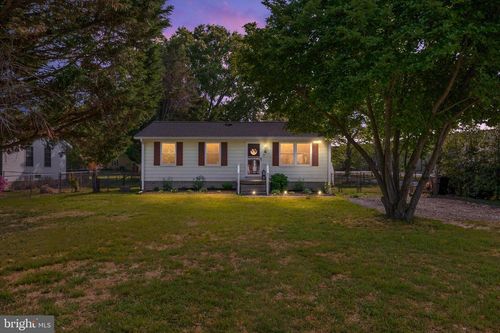 4 Maple Ave, RIDGELY, MD, 21660-1951 | Card Image