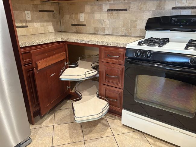 Kitchen | Image 9