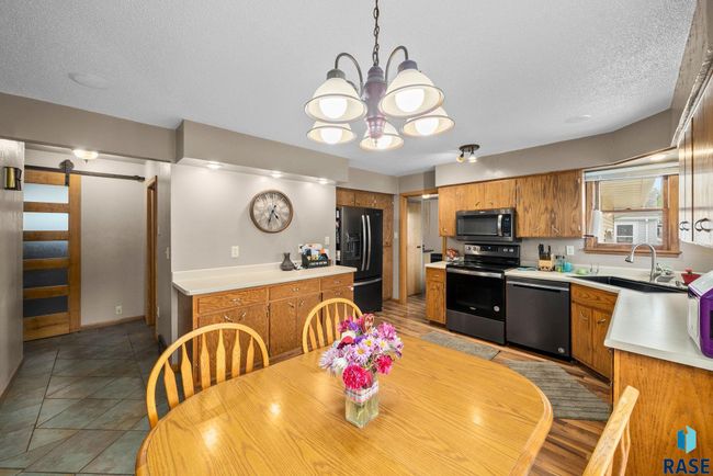 350 W Maple St, House other with 3 bedrooms, 2 bathrooms and null parking in Edgerton MN | Image 8