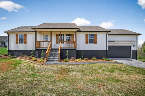 1621 Mike Muncey Rd, Mcminnville, TN, 37110-4416 | Card Image