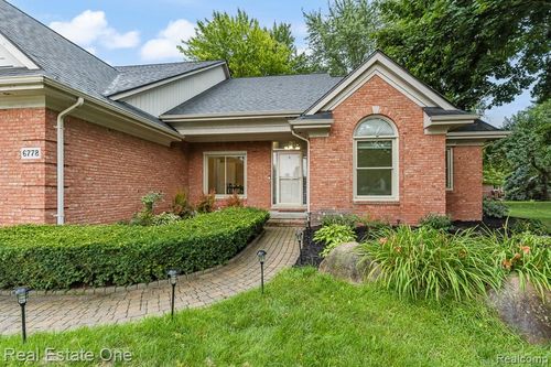 6778 Baytree Ct, Shelby Twp, MI, 48316-5068 | Card Image