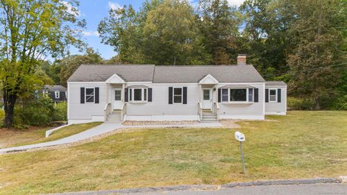 160 Brooks Hill Rd, Wolcott, CT, 06716-2418 | Card Image