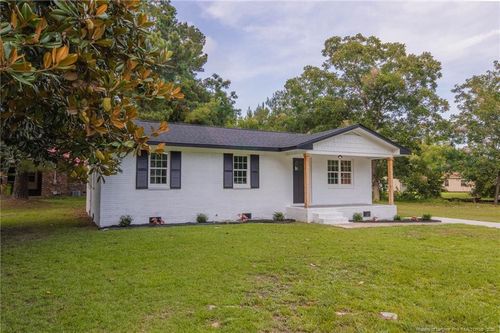 856 Pinewood Dr, Whiteville, NC, 28472-3810 | Card Image