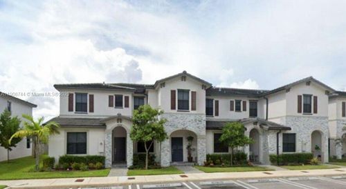 18240-18240 Sw 148th Rd, Miami, FL, 33187-1860 | Card Image