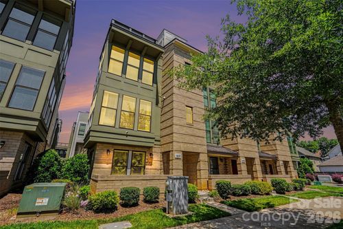 1571 Duckworth Ave, Charlotte, NC, 28208-4314 | Card Image