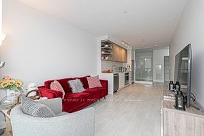 405 - 6 Sonic Way, Condo with 1 bedrooms, 2 bathrooms and null parking in North York ON | Image 3