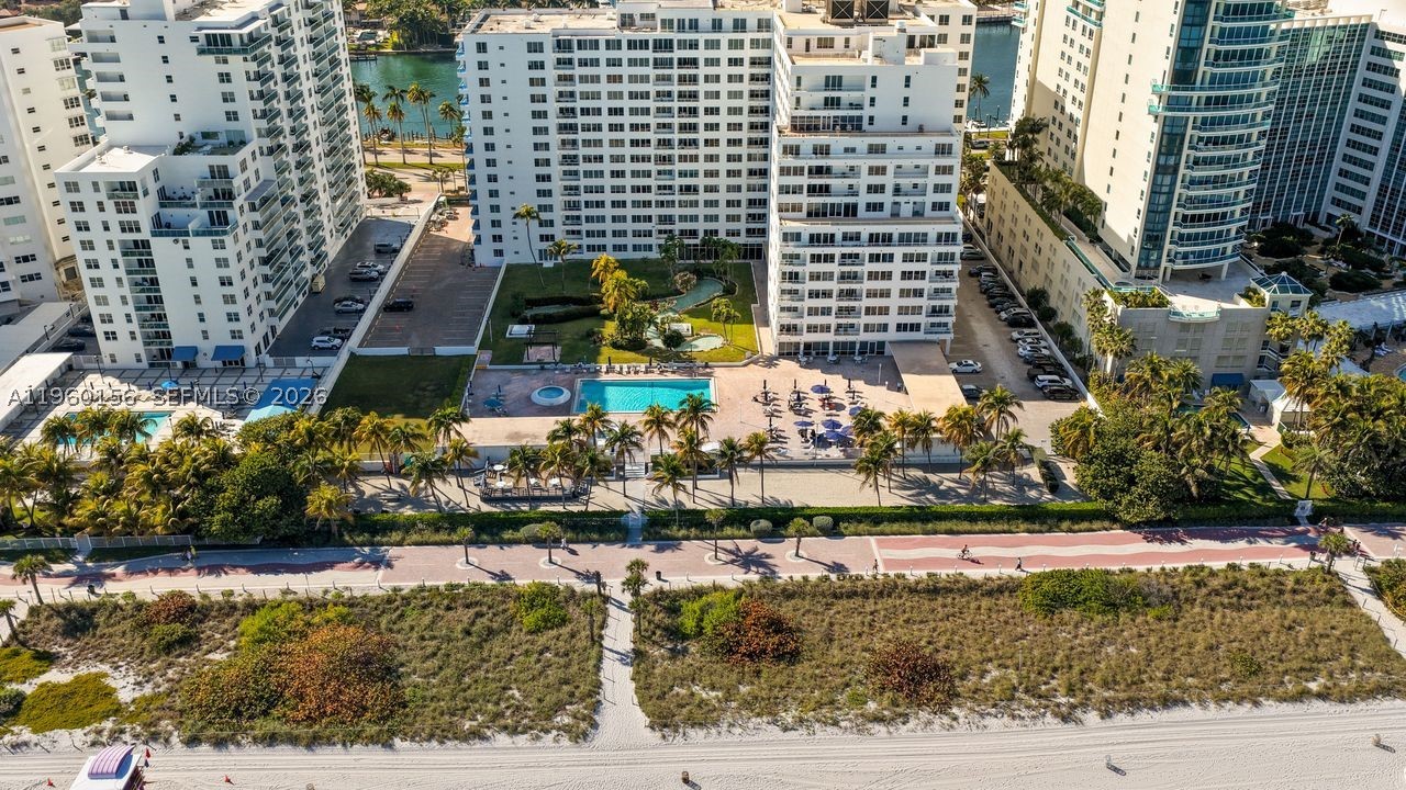 Residential in Miami Beach 4