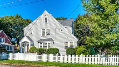 46 Goss Ave, Melrose, MA, 02176-4941 | Card Image