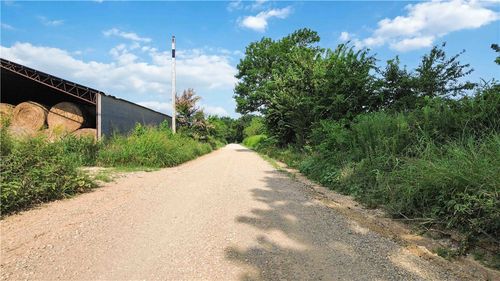 22049 E Young Road, Summers, AR, 72769 | Card Image