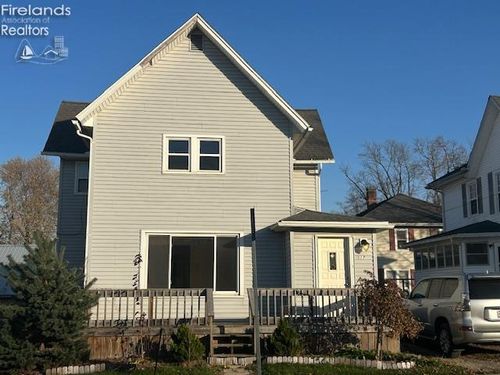 317 Dale Ave, Willard, OH, 44890-1301 | Card Image