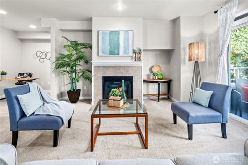 apt-406-925 110th Ave Ne, Bellevue, WA, 98004-4483 | Card Image