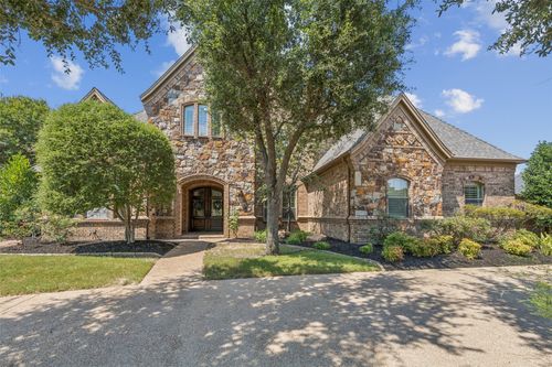 2405 Fernwood Dr, Keller, TX, 76262-8827 | Card Image