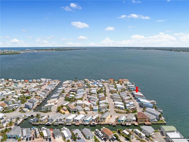 1109 Nettles Blvd, House other with 2 bedrooms, 2 bathrooms and 1 parking in Jensen Beach FL | Image 9