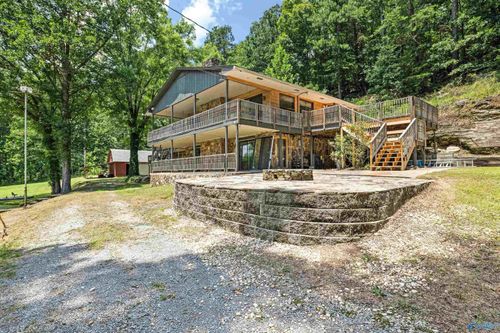 214 Northshore Dr, Oneonta, AL, 35121-8139 | Card Image