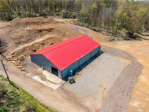 1147 Hope Rd Nw, Mineral City, OH, 44656-9502 | Card Image