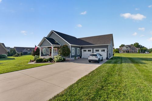 102 Cannonball Ct, Winchester, TN, 37398-3588 | Card Image