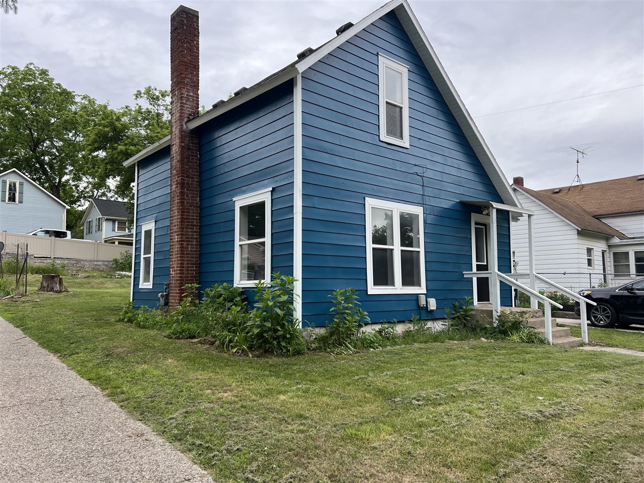 Lafayette St, Greenville, MI 48838