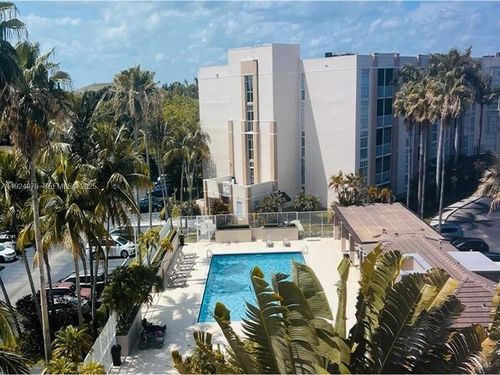 apt-502-9805 Nw 52nd St, Doral, FL, 33178-6613 | Card Image