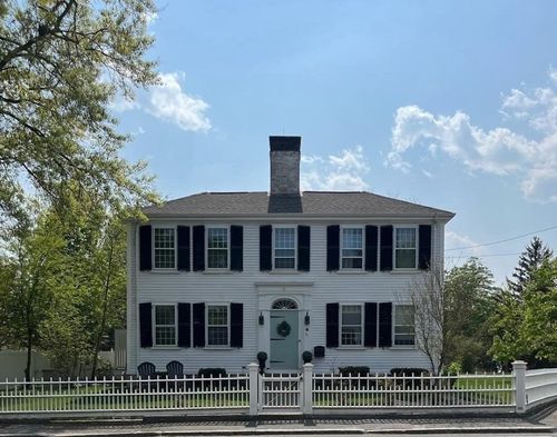 12 Summer St, Kingston, MA, 02364-1417 | Card Image