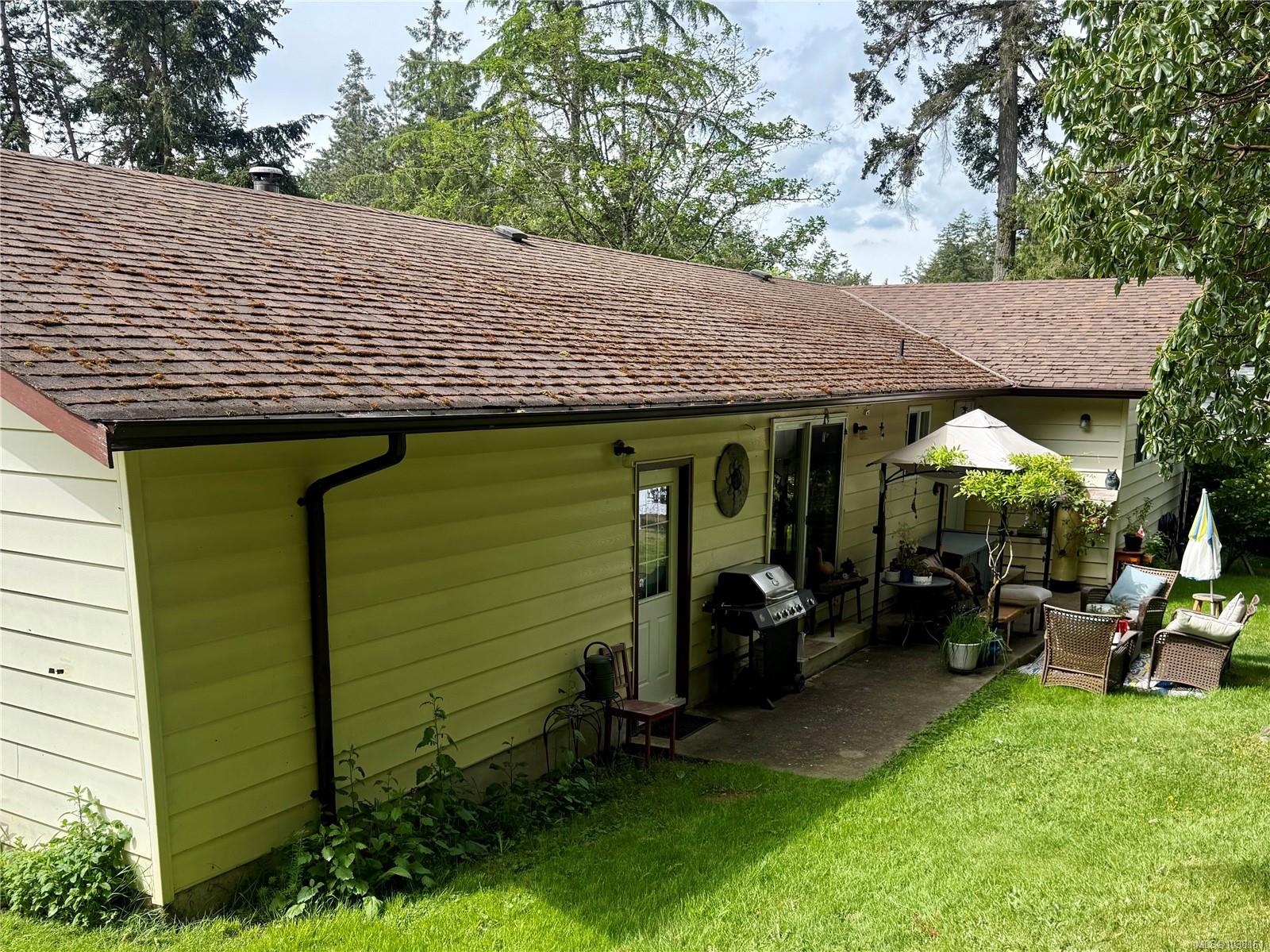 Residential in Nanoose Bay 5