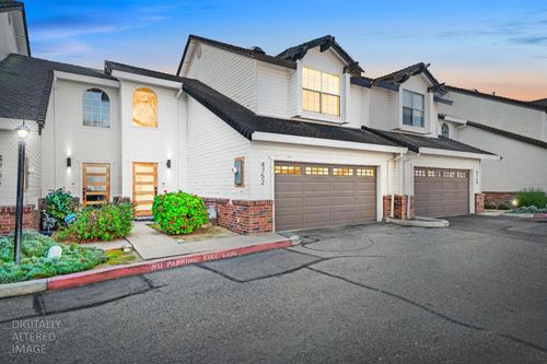 4752 67th Street, Sacramento, CA, 95820 | Card Image