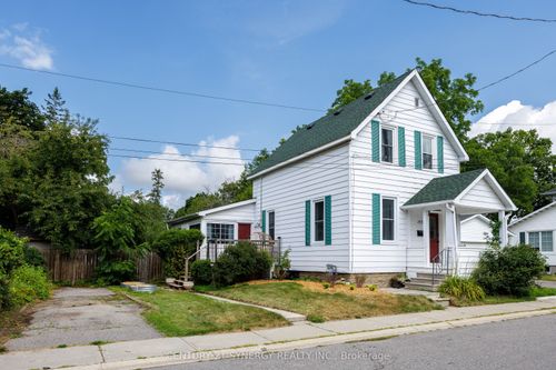 153 Charlotte St, Carleton Place, ON, K7C1Y9 | Card Image