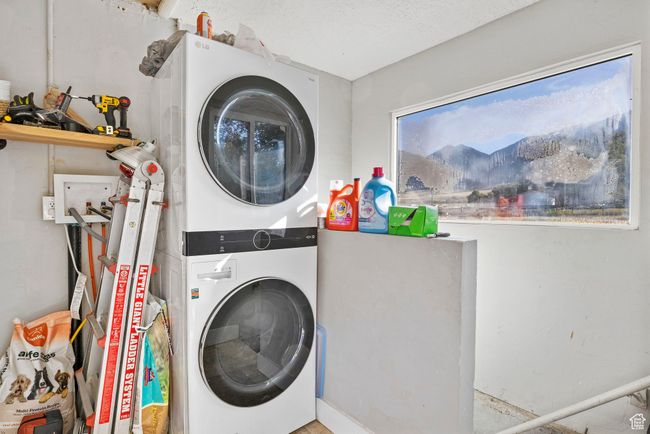 180 N 200 E, House other with 3 bedrooms, 1 bathrooms and 10 parking in Mona UT | Image 17