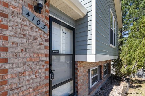 4103 Sullivan St, Cheyenne, WY, 82009-5555 | Card Image