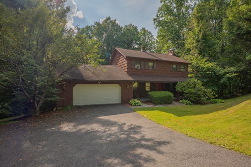 11 Mare Ln, New Milford, CT, 06776-2229 | Card Image