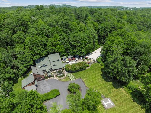 19 Greentree Ln, Chester, NY, 10918-4024 | Card Image