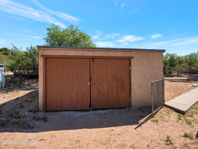 Garage/Shop with electricity and extra room! | Image 30
