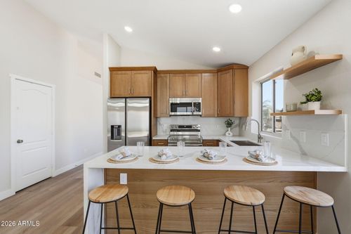 2239 E Escuda Rd, Phoenix, AZ, 85024-1257 | Card Image