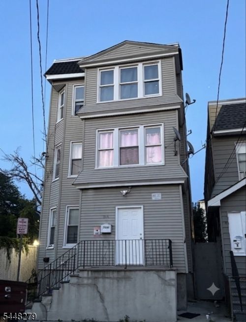 2-764 S 16th St, Newark, NJ, 07103-1482 | Card Image