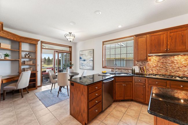 9946 Wellington Ln, Townhouse with 4 bedrooms, 3 bathrooms and null parking in Woodbury MN | Image 23
