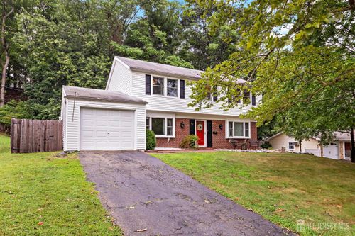 93 Idlebrook Ln, Aberdeen, NJ, 07747-1739 | Card Image