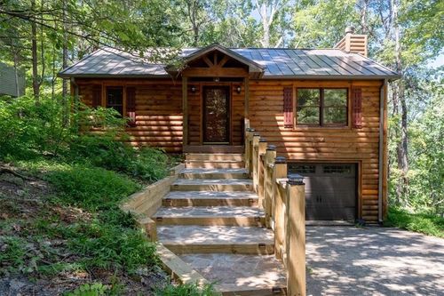 986 Mountain Oak Rd, Ellijay, GA, 30536-2637 | Card Image