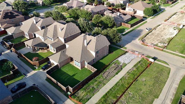 View of property location with nearby suburban area | Image 33