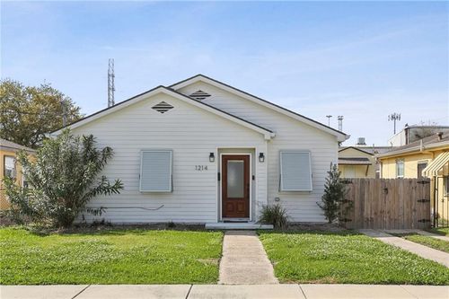 1214 Feliciana St, New Orleans, LA, 70117-6623 | Card Image