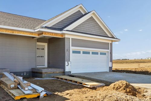 1003 Highland Trl, Solon, IA, 52333-8606 | Card Image