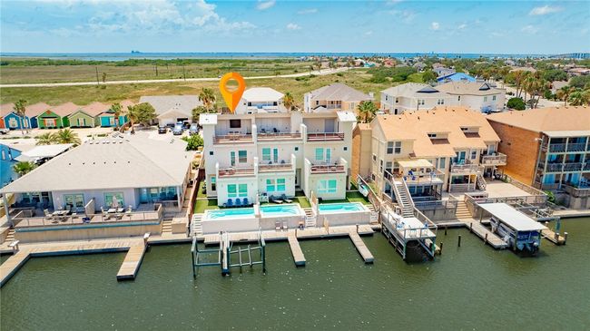 C - 14410 E Cabana St, Condo with 3 bedrooms, 4 bathrooms and 2 parking in Corpus Christi TX | Image 38