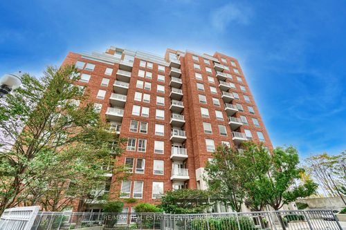 104-40 Old Mill Rd, Oakville, ON, L6J7W2 | Card Image
