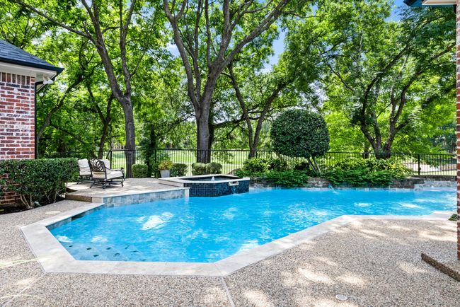 5613 Shady Elm Cir, House other with 4 bedrooms, 4 bathrooms and null parking in Plano TX | Image 33