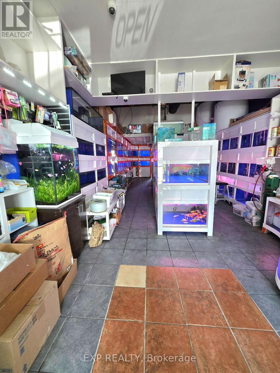 Commercial Lease in Toronto (Milliken)