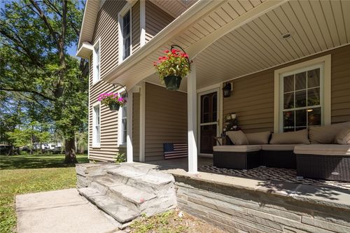200 Wyoming St, Warsaw, NY, 14569-9523 | Card Image