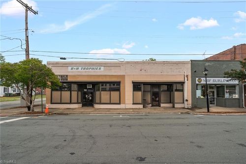 702 & 704 Davis Street, Burlington, NC, 27215 | Card Image